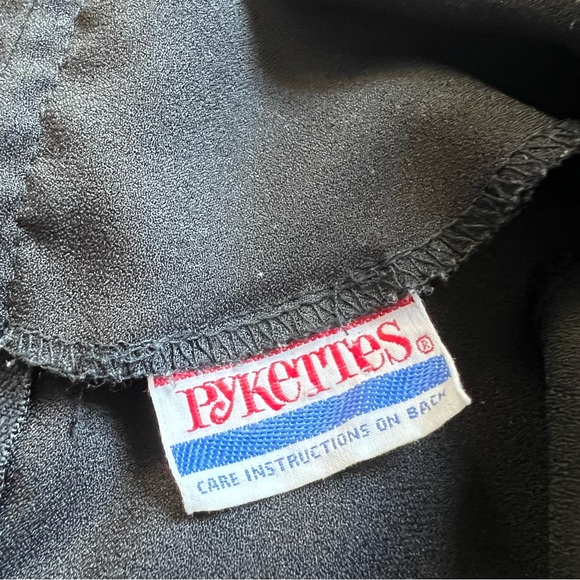 Vintage 80s Black Long-sleeve Blouse with Ruffled collar and sleeves - Sz M - Picture 5 of 8